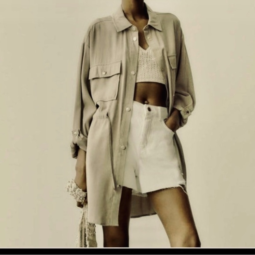 - Zara Relaxed Fit Jacket overshirt dress khaki small